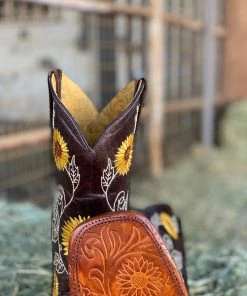 Valeria'S Boutique Pirarucu Fish Embroidered Western Boots (Sunflower)
