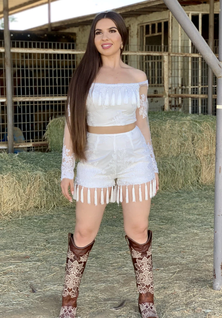 Valeria'S Boutique Angelina Fringe & Lace Short Set (White) 3 Valeria'S Boutique Angelina Fringe & Lace Short Set (White)