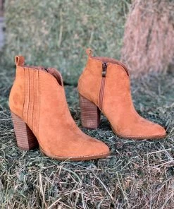 Valeria'S Boutique Rodeo Collection Western Booties (Camel)