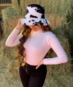 Valeria'S Boutique Cowprint Bucket Hat (La Vaca Lola - Black)