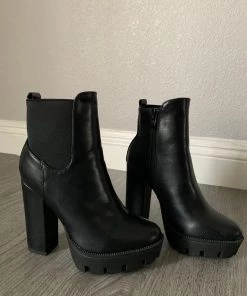 Valeria'S Boutique New Arrivals Rider Chunky Booties