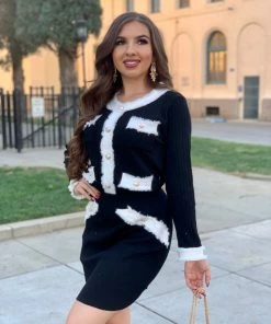 Valeria'S Boutique Ovianca Sweater Skirt & Top Set