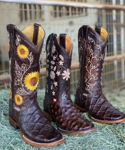 Valeria'S Boutique New Arrivals Pirarucu Fish Embroidered Western Boots (Floral)