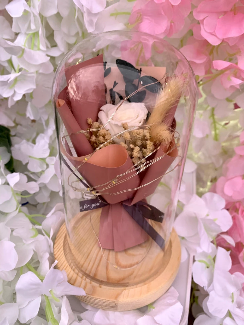 Valeria'S Boutique Birthday / Anniversary Gifts Pre-lit Enchanted Rose In Glass Dome (Pink) 4 Valeria'S Boutique Birthday / Anniversary Gifts Pre-lit Enchanted Rose In Glass Dome (Pink)