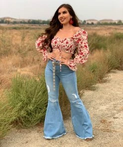 Valeria'S Boutique Bidi Bidi Bom Bom High Rise Bell Bottom Jeans (Light)