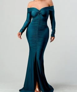 Valeria'S Boutique Elizabeth Long Sleeve Gown (Teal)