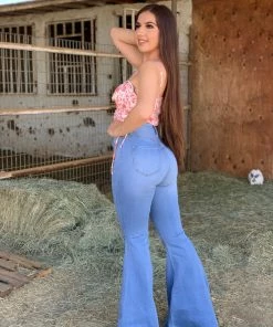 Valeria'S Boutique Bidi Bidi Bom Bom High Rise Bell Bottom Jeans (Light)