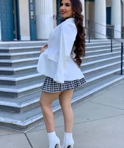 Valeria'S Boutique Classic Fitted Blazer (White) New Arrivals