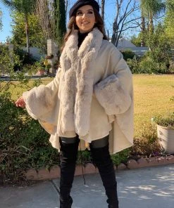 Valeria'S Boutique New Arrivals Margaret Fur Poncho (Ivory)
