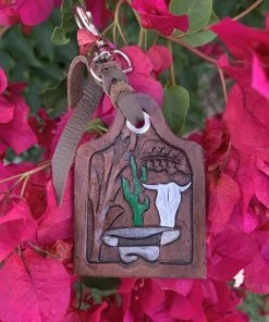 Valeria'S Boutique "De Bajo Del Sombrero" Cincelado Keychain