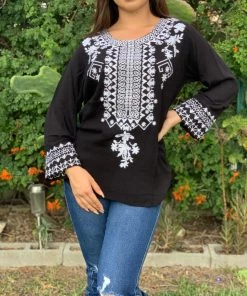 Valeria'S Boutique Carmen Embroidered Top Tops