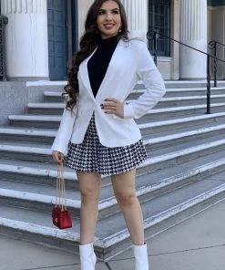 Valeria'S Boutique Classic Fitted Blazer (White) New Arrivals