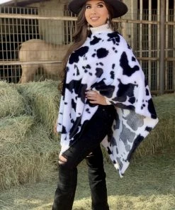 Valeria'S Boutique Cowprint Poncho (La Vaca Lola - Black) New Arrivals