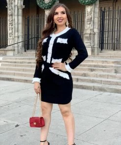 Valeria'S Boutique Ovianca Sweater Skirt & Top Set