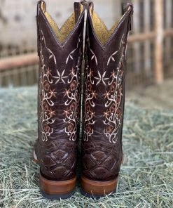 Valeria'S Boutique New Arrivals Pirarucu Fish Embroidered Western Boots (Floral)