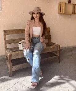 Valeria'S Boutique New Arrivals Classic Fitted Blazer (Nude)