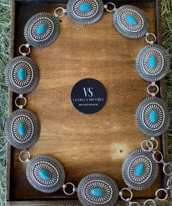 Valeria'S Boutique Oval Concho Chain Belt (Silver)