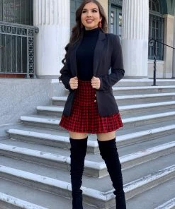 Valeria'S Boutique New Arrivals Classic Fitted Blazer (Black)