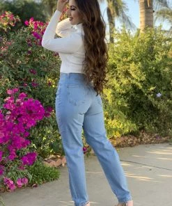 Valeria'S Boutique Dylan High Rise Boyfriend Jeans